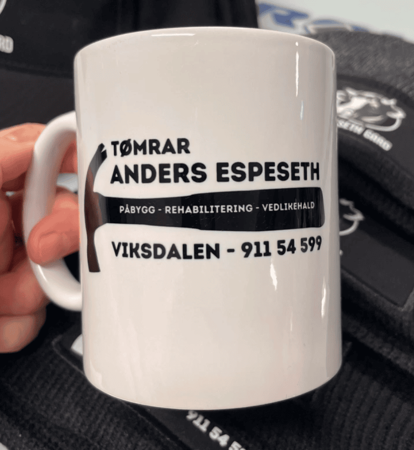Slik bygger du merkevare med kaffekopper og t-skjorter med logo Slik bygger du merkevare med kaffekopper og t-skjorter med logo
